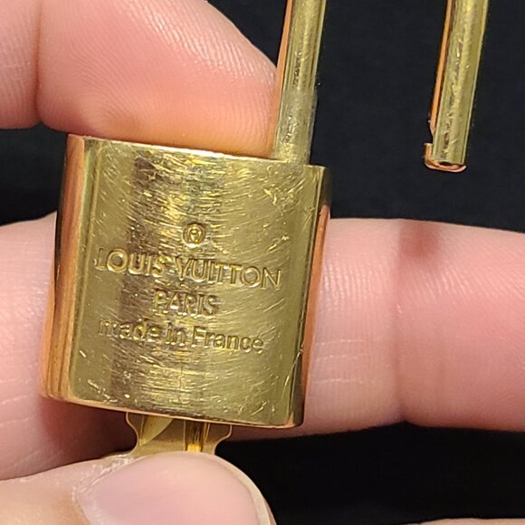 LV Lock & Key #338 - Picture 8 of 9